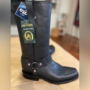 Je-Ver leather boots